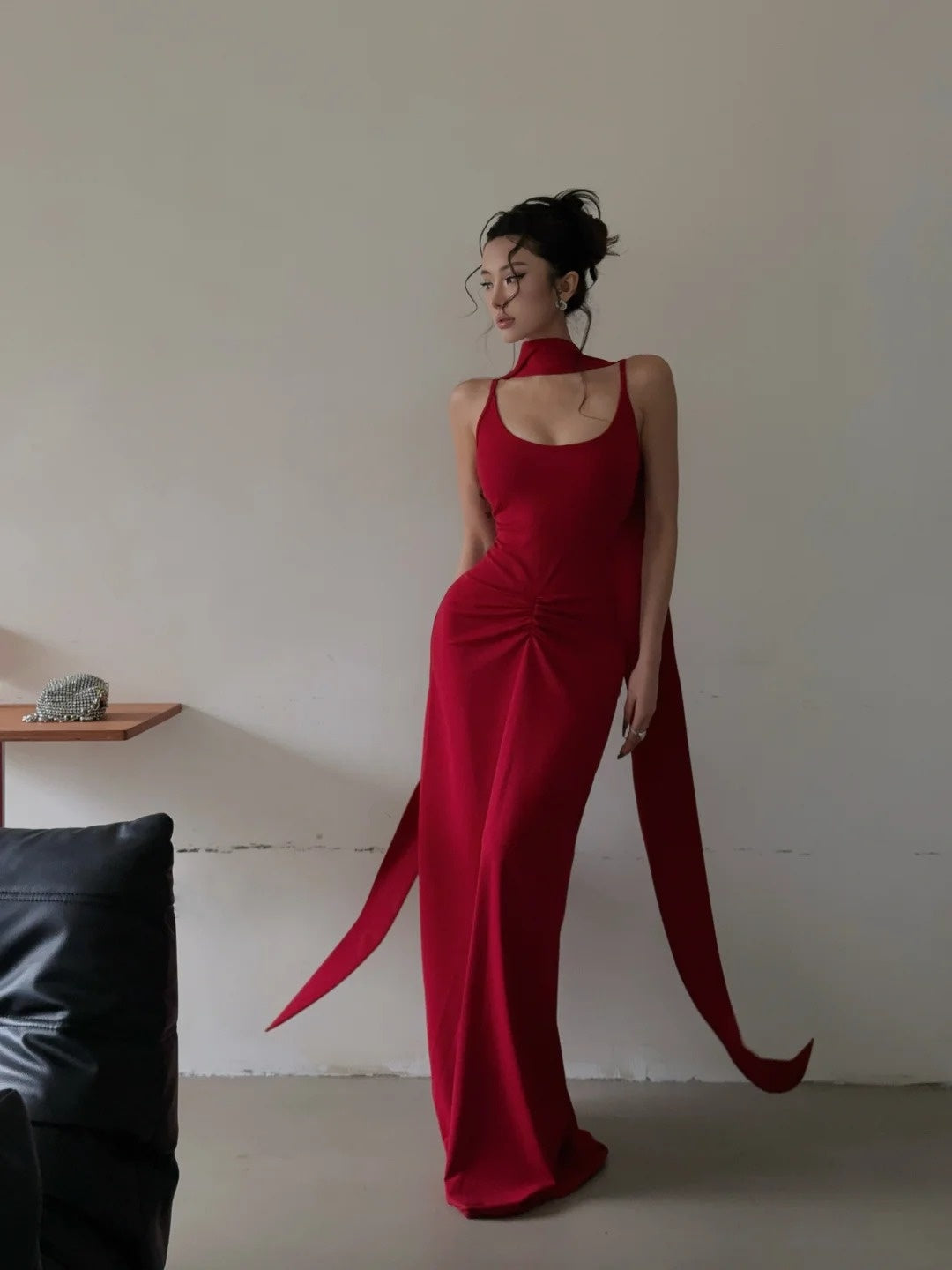 Elegantes rotes Meerjungfrauen-Abendkleid mit Spaghettiträgern und Schal – ästhetisches Design für Teenager, festliche Abendgarderobe, Party-Outfit, Ballkleid AB1116