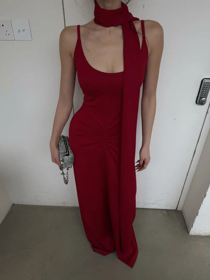 Elegantes rotes Meerjungfrauen-Abendkleid mit Spaghettiträgern und Schal – ästhetisches Design für Teenager, festliche Abendgarderobe, Party-Outfit, Ballkleid AB1116