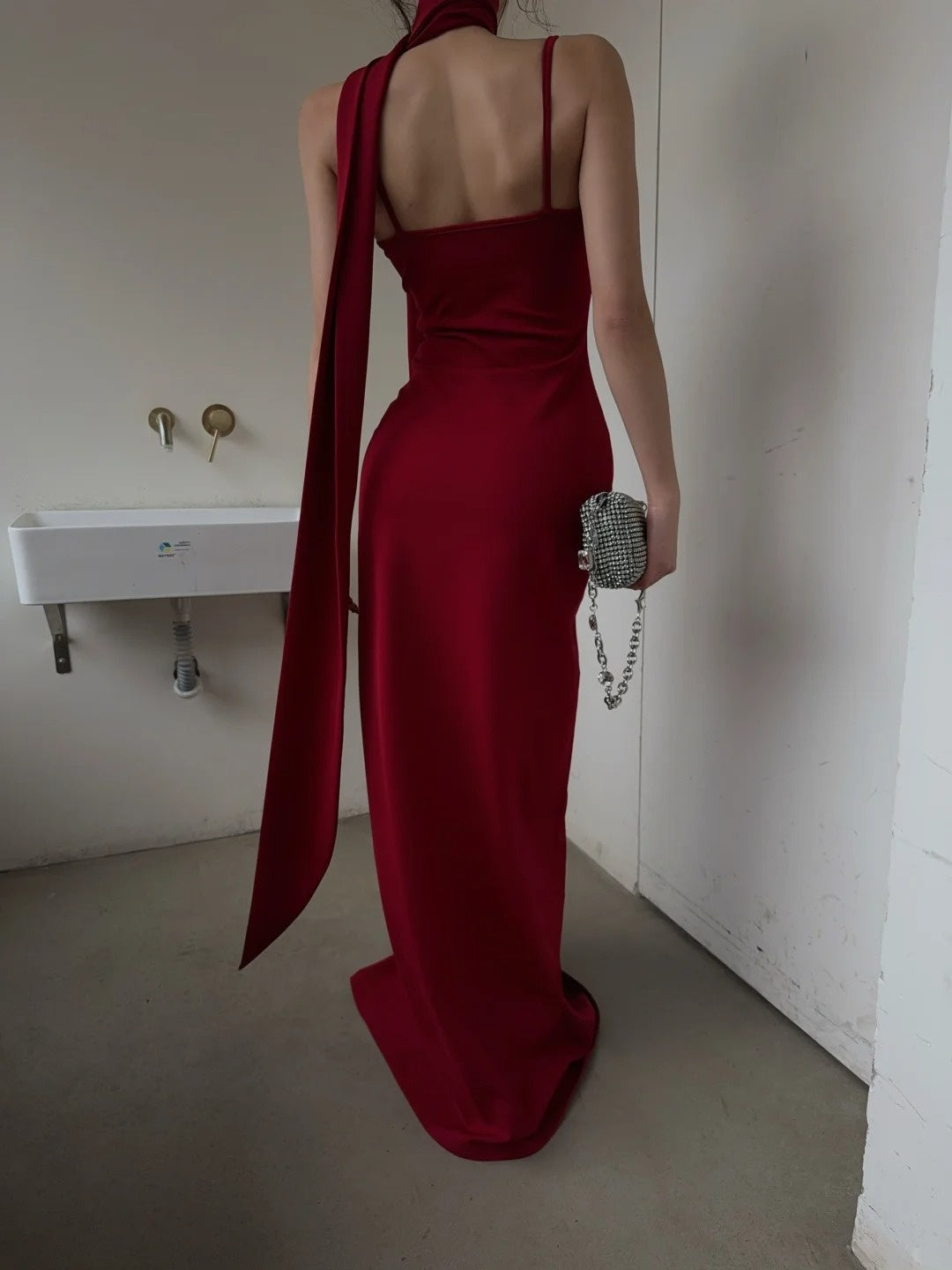 Elegantes rotes Meerjungfrauen-Abendkleid mit Spaghettiträgern und Schal – ästhetisches Design für Teenager, festliche Abendgarderobe, Party-Outfit, Ballkleid AB1116