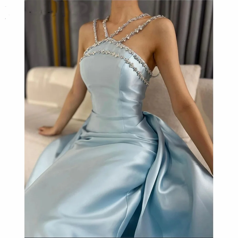 Elegantes hellblaues Meerjungfrauen-Abendkleid mit Perlenbesatz am Hals für Damen AB1451
