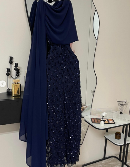 Elegantes, marineblaues Paillettenkleid mit Cape, langes, formelles Abendkleid für Ball, Dinner und festliche Anlässe AB2046