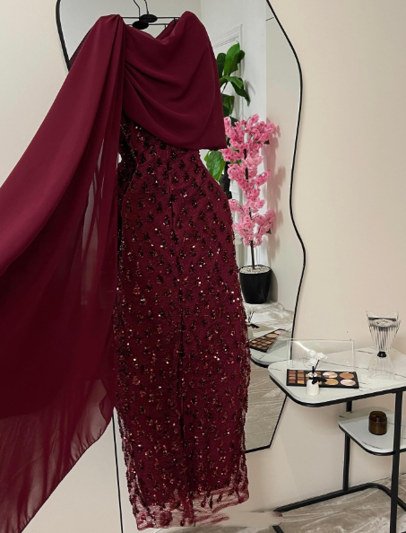 Elegantes, marineblaues Paillettenkleid mit Cape, langes, formelles Abendkleid für Ball, Dinner und festliche Anlässe AB2046