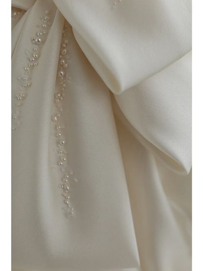 Women’s Off The Shoulder Mermaid Bridal Wedding Dress With Pleated Floor Length Brides Gown for Bride AB1018