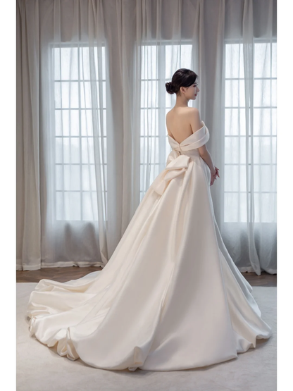 Women’s Off The Shoulder Mermaid Bridal Wedding Dress With Pleated Floor Length Brides Gown for Bride AB1018