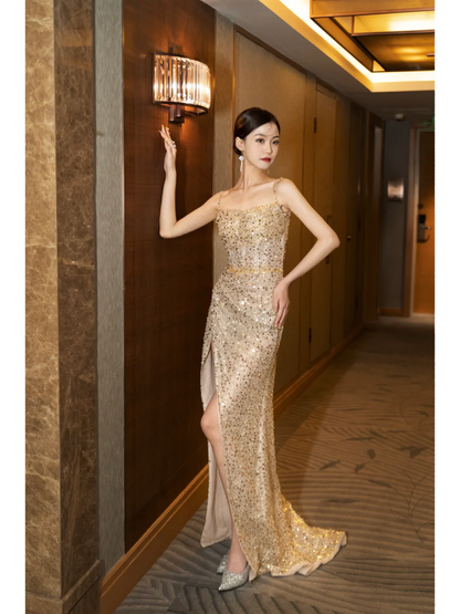 Sexy Meerjungfrauen-Abendkleid mit Spaghettiträgern, goldenen Pailletten, Schlitz und Falten für Teenager, formelles Abendkleid, Ballkleid AB861