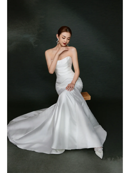 Women’s V Neck Sleeveless Bridal Wedding Dress with Gloves Floor Length Mermaid Gown for Bride White AB887