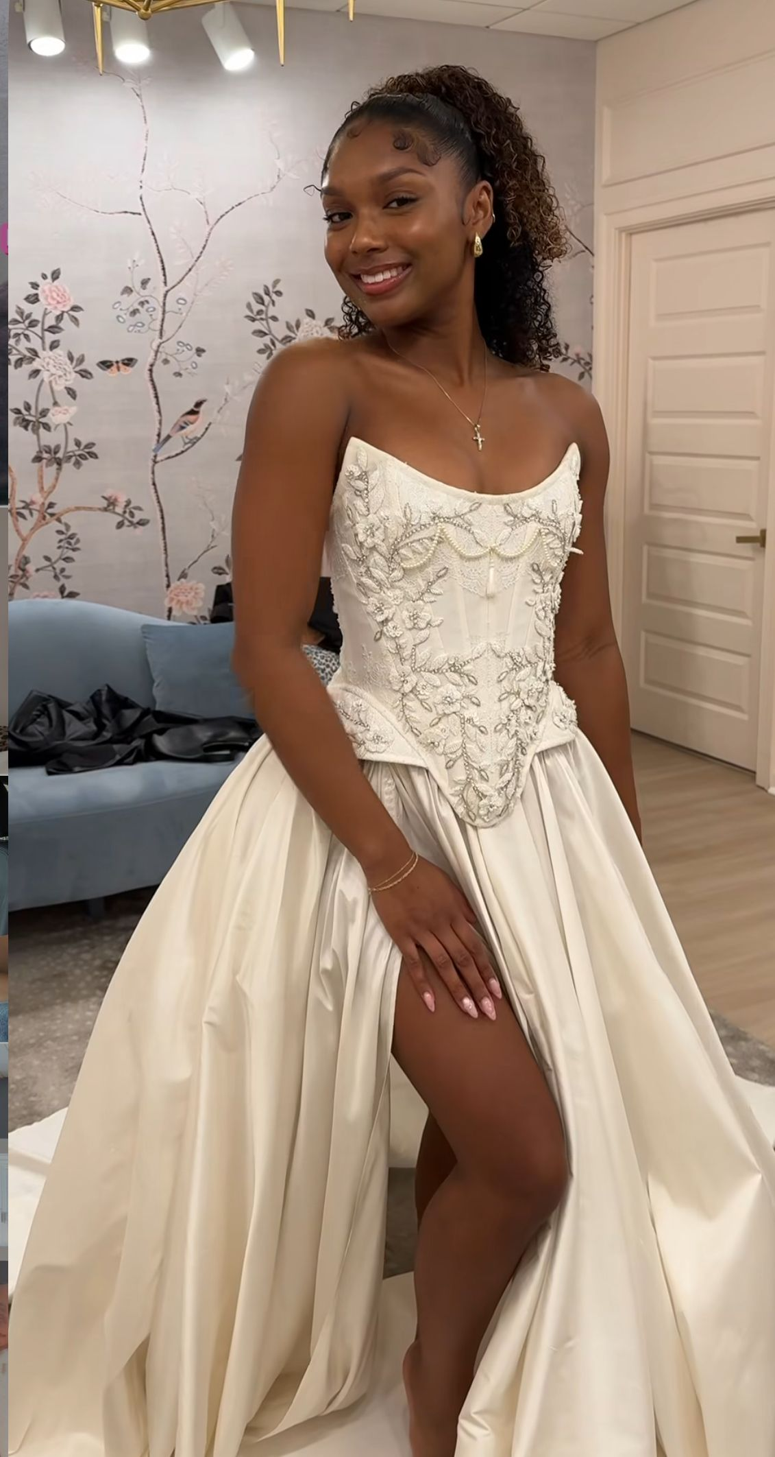 Timeless A Line Lace Up Back Strapless Wedding Dresses simple Bridal Gowns long Beautiful Bridal Gown AB939
