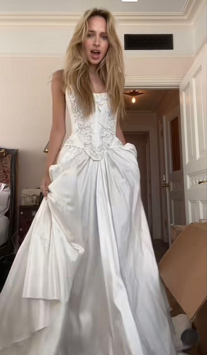 Timeless A Line Lace Up Back Strapless Wedding Dresses simple Bridal Gowns long Beautiful Bridal Gown AB939