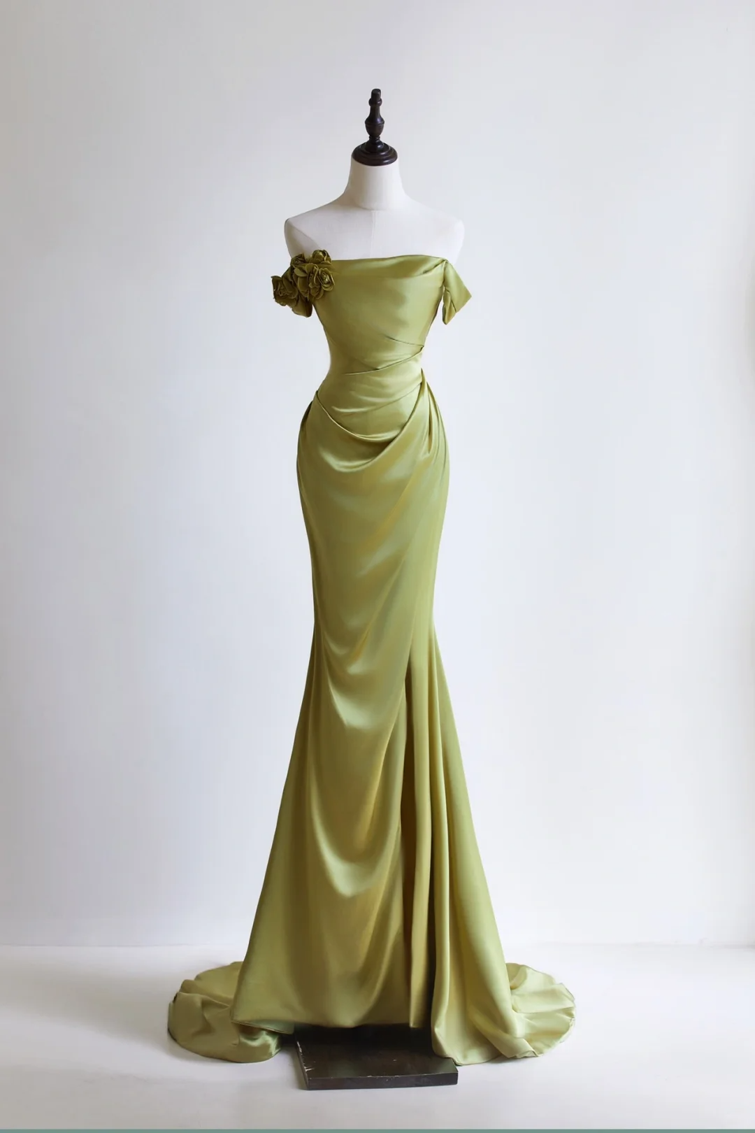 Modest Mermaid Off The Shoulder Sage Green Satin For Women Party Dress Long Formal Prom Dresses 22th Birthday Outfits C055