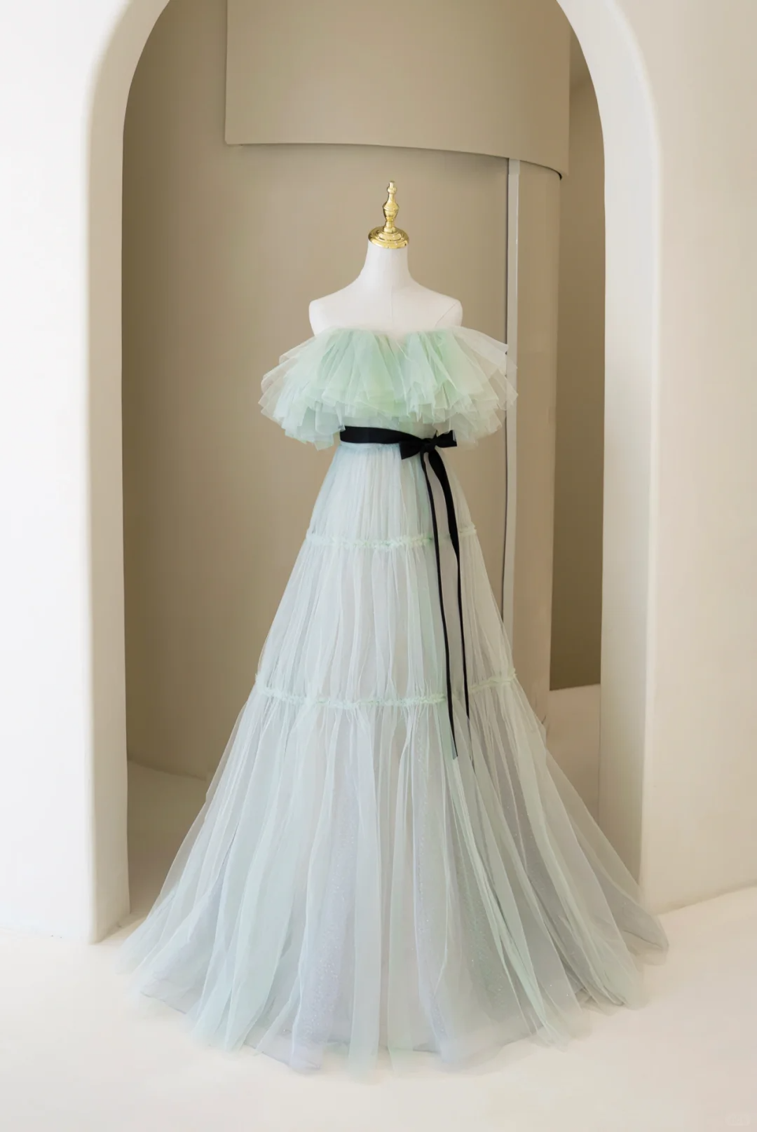 Cute Ball Gown Off The Shoulder Mint Green Tulle Long Prom Dresses Impress 18th Birthday Outfits Prom Gown AB858