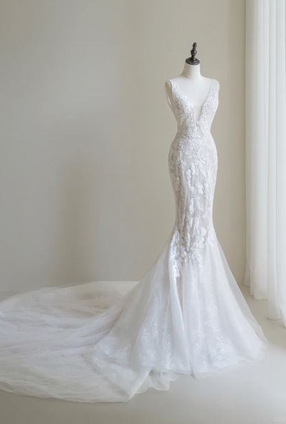 Robe de mariée sirène intemporelle pour femme, col en V, en tulle blanc orné d'appliqués, modèle AC060