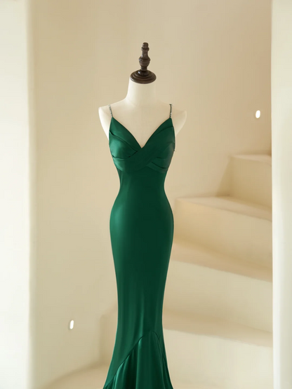 Robe sirène modeste à fines bretelles ornée de perles, longue en satin vert foncé, idéale pour une soirée, un bal de promo ou un anniversaire (22 ans) - AC065