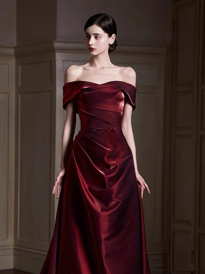 Elegantes, schulterfreies, burgunderrotes, langes Meerjungfrauen-Abendkleid aus Satin, perfekt für festliche Anlässe wie Ball, Tanz und Party (AQ132)