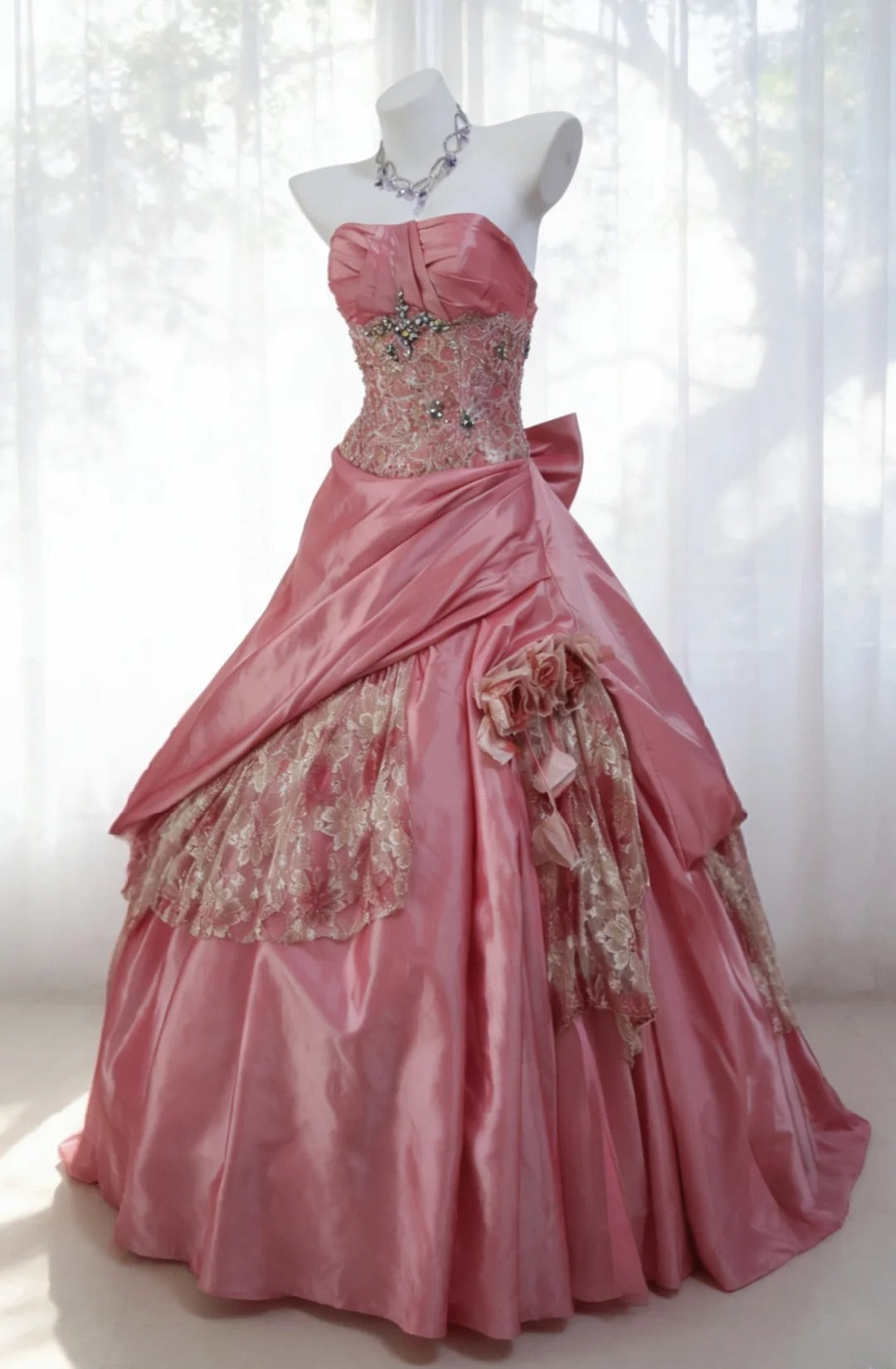 Vintage Ballkleid, trägerlos, rosa Taft, Inspiration für lange Party-Abendkleider, Outfits zum 20. Geburtstag AB2345