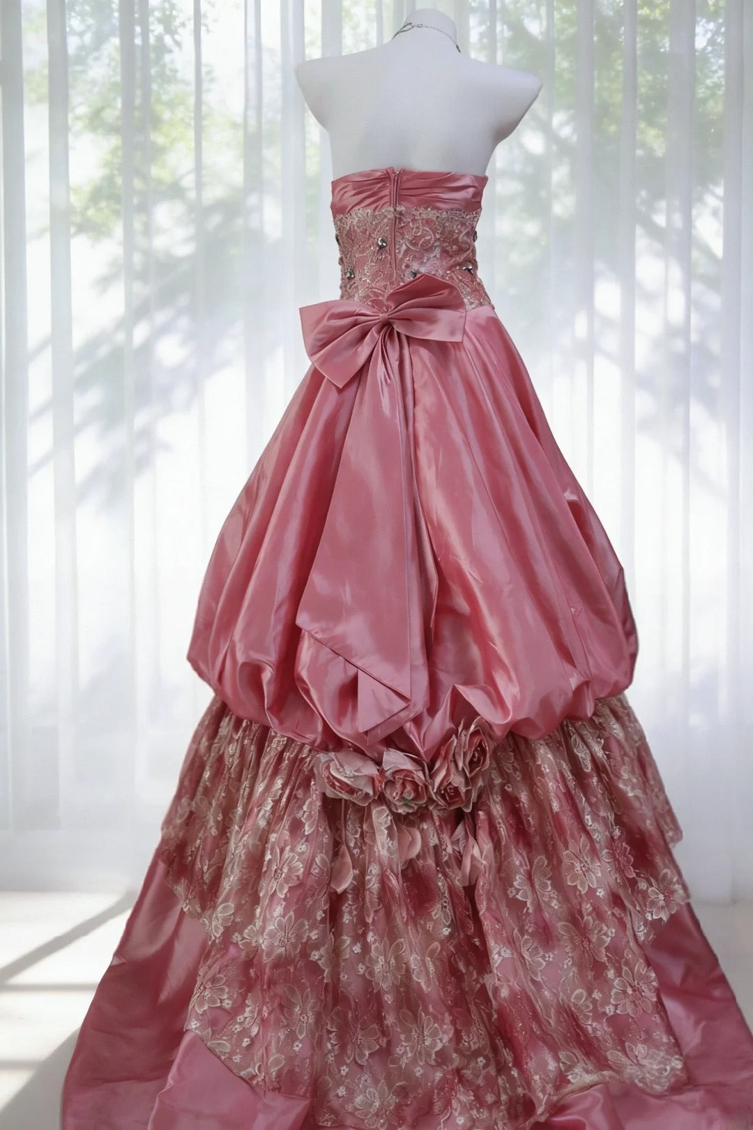 Vintage Ballkleid, trägerlos, rosa Taft, Inspiration für lange Party-Abendkleider, Outfits zum 20. Geburtstag AB2345