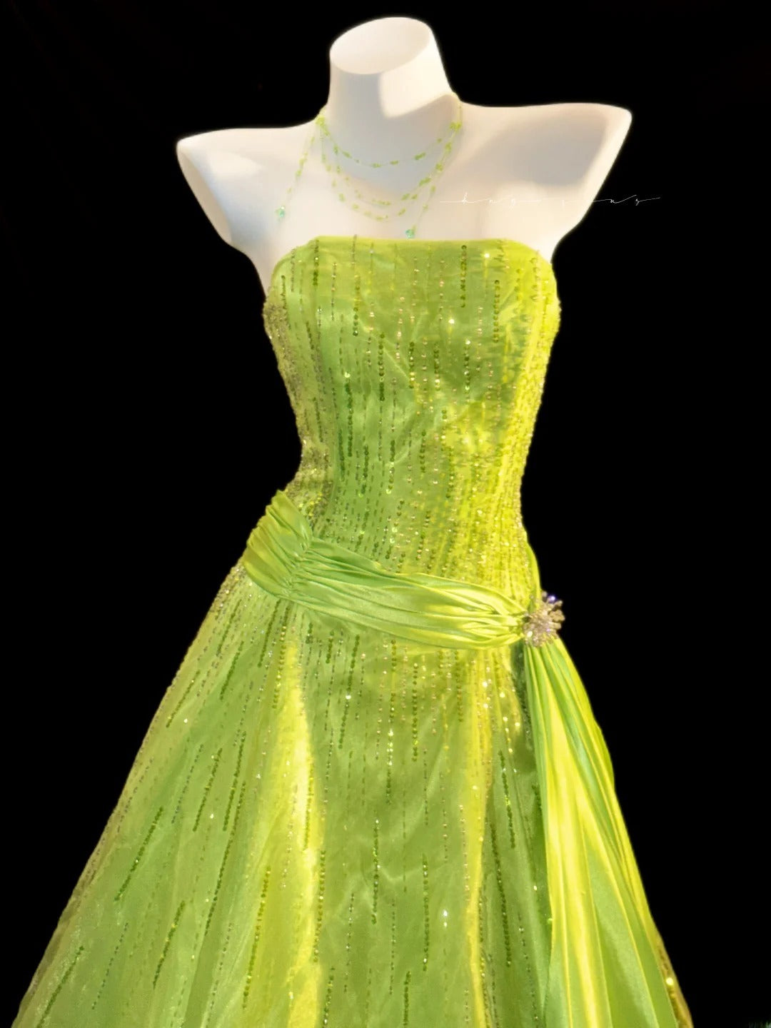 Glitzer-Abendkleider Ballkleid Trägerlos Grün mit Perlenstickerei Langes Abendkleid RB3347