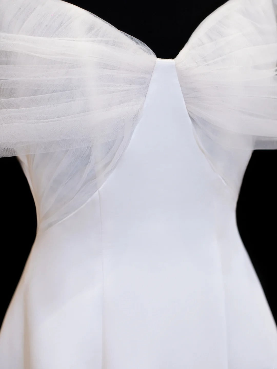 Robes de mariée élégantes et sobres pour la mariée, robe de bal épaules dénudées à manches courtes en satin, robes de mariée pour femmes petites et grandes tailles SA005