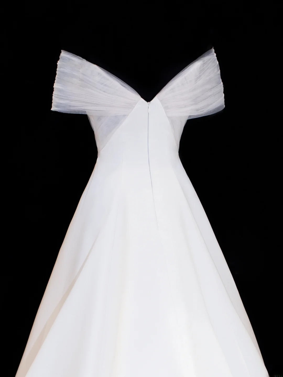 Robes de mariée élégantes et sobres pour la mariée, robe de bal épaules dénudées à manches courtes en satin, robes de mariée pour femmes petites et grandes tailles SA005
