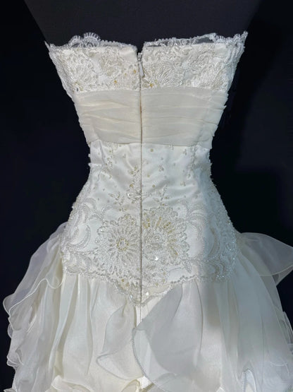 Zeitloses, ärmelloses, weißes Chiffon-Brautkleid im Meerjungfrauenstil mit herzförmigem Ausschnitt, Stufenrock, Faltenrock, Perlen und Spitze, langes Vintage-Brautkleid im Stil der 1920er Jahre AS006