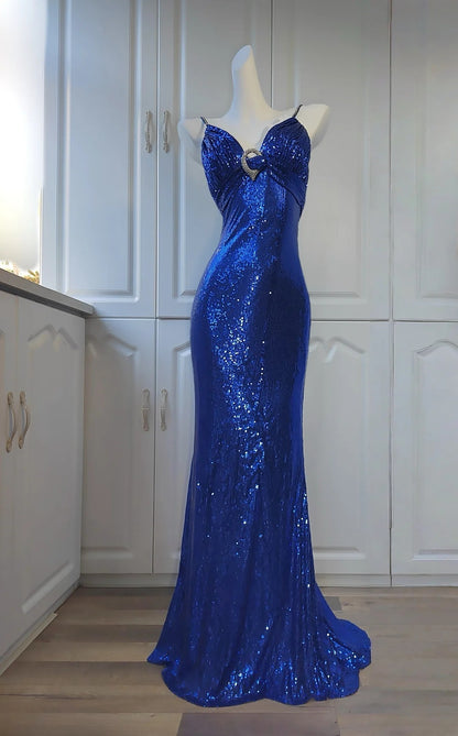 Elegantes Meerjungfrauen-Abendkleid mit Spaghettiträgern, königsblauen Pailletten und Perlen, perfekt für Highschool-Teenager und Abschlussball (AB2517)
