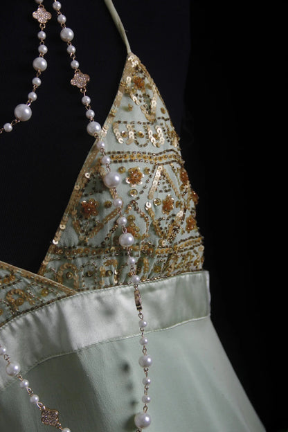 Retro-Kleid im 90er-Jahre-Stil mit asymmetrischem Saum, Spaghettiträgern, Perlen und Teelänge – ideal für Partys, formelle Anlässe und den 20. Geburtstag (AS008).