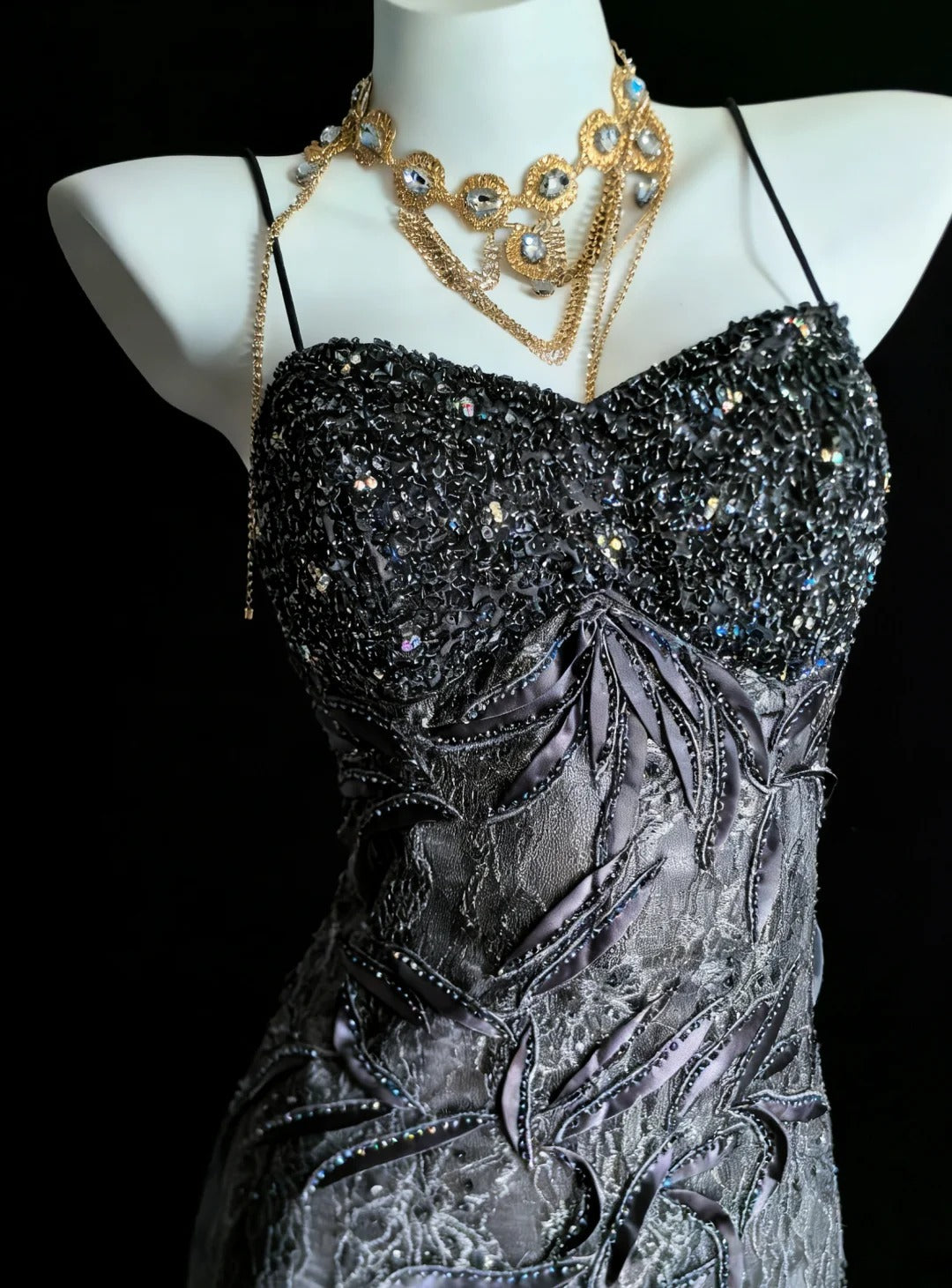 Einzigartiges Meerjungfrauen-Kleid mit Spaghettiträgern, grauer Spitze im 90er-Jahre-Stil mit Perlen, langes Partykleid, Ballkleid oder Kleid zum 20. Geburtstag AS008