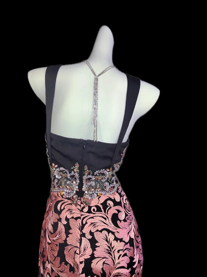 Robe de bal longue sans manches, col carré, dentelle rose florale, style sirène, à encolure carrée, idéale pour les fêtes de fin d'année scolaire (AS009)