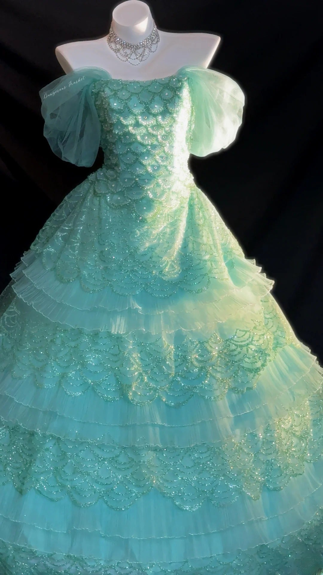 Princess Ball Gown Off The Shoulder Green Layered Tiered With Sleeves Sweet 16 Dresses Quinceanera Dress RB3351