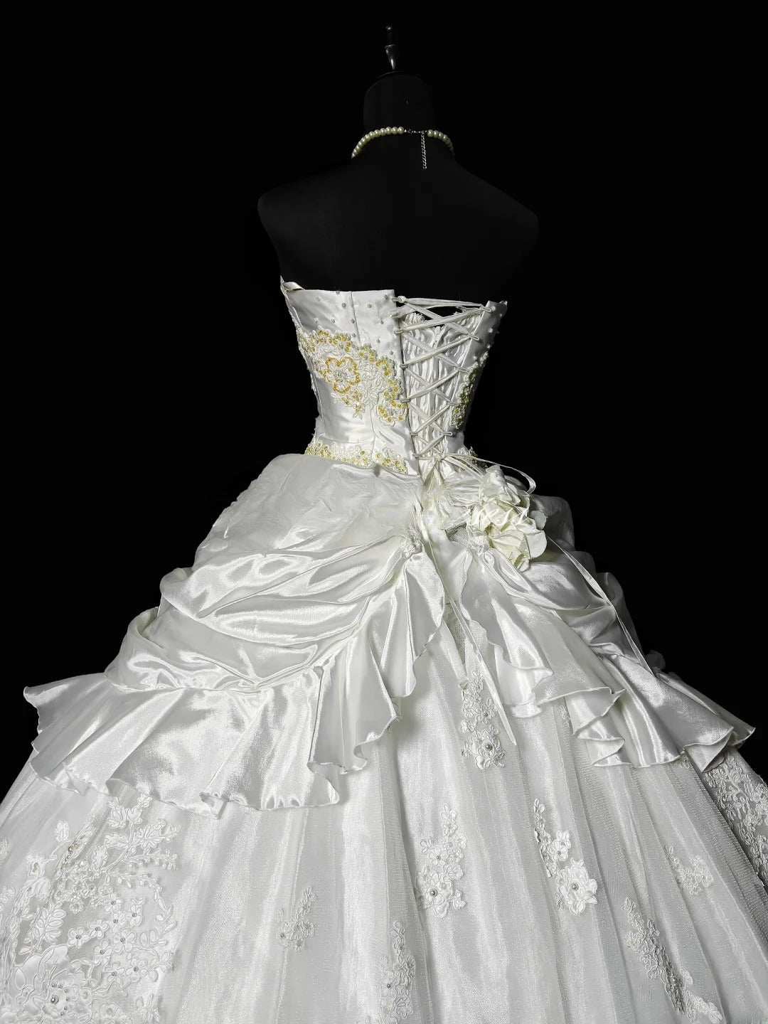 Vintage Ball Gown Sweetheart White Taffeta With Appliqued Lace Brides Gown Bridal Dress Wedding Dresses Style RB7554