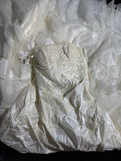 Brautkleid, trägerlos, tiefe Taille, Meerjungfrauenstil, 1950er/1940er Jahre, trägerlose Spitze mit Applikationen, weiß, in Petite/Plus Size, AS014