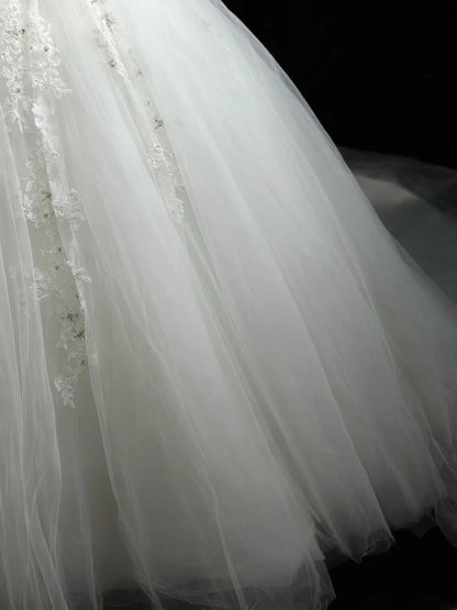Vintage Ball Gown Sweetheart White Tulle With Appliqued Lace Brides Gown Bridal Dress Wedding Dresses Style RB7555