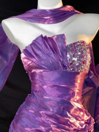 Elegantes trägerloses Etui-Minikleid 2026 in Lila für den Schulabschluss, kurze High School für die 8. Klasse, Senior-Inspo, Homecoming-Kleid RB3360