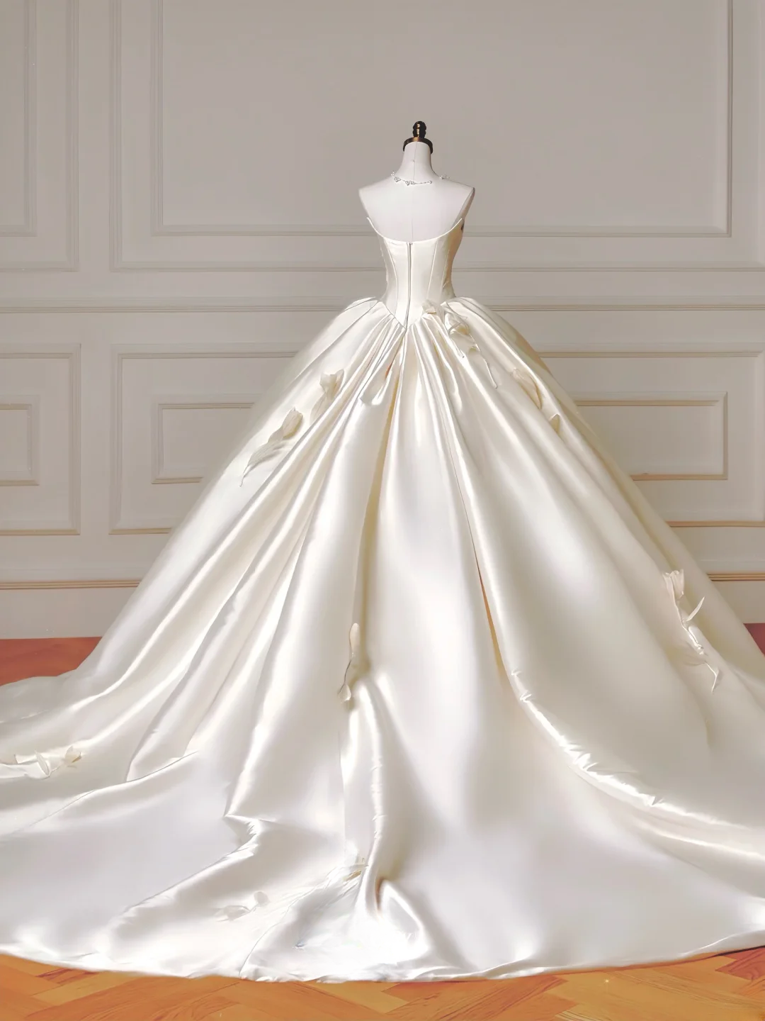Robe de mariée longue de princesse, robe de bal, décolleté cœur, plissée en satin, manches amovibles, robe de mariée blanche AQ019