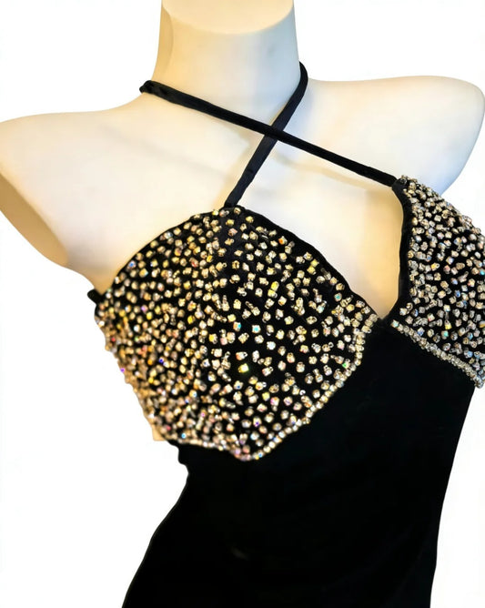 Robe de bal longue sirène unique à dos nu et fente latérale ornée de perles, idéale pour un 20e anniversaire (AS019)