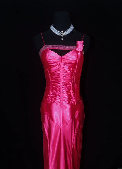 Robe de bal vintage années 90, coupe sirène, bretelles spaghetti, satin rose fuchsia orné de perles, robe de soirée longue AS019