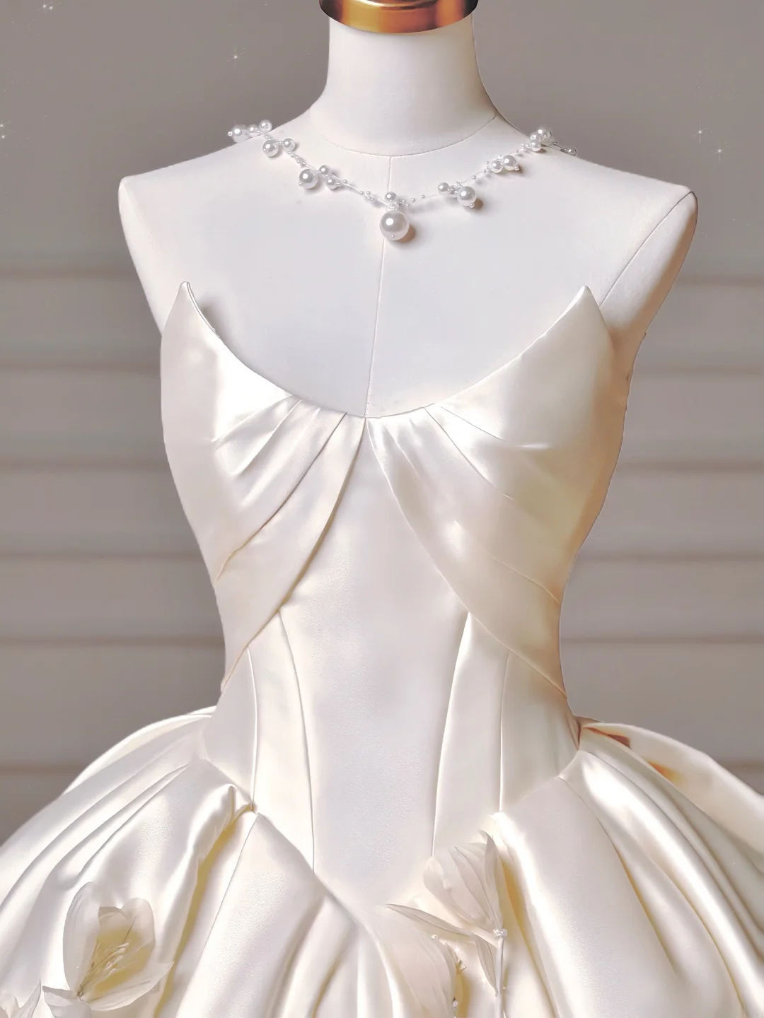 Robe de mariée longue de princesse, robe de bal, décolleté cœur, plissée en satin, manches amovibles, robe de mariée blanche AQ019