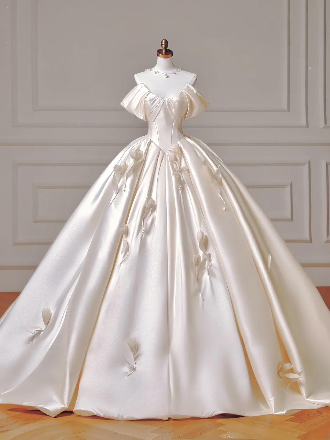 Robe de mariée longue de princesse, robe de bal, décolleté cœur, plissée en satin, manches amovibles, robe de mariée blanche AQ019