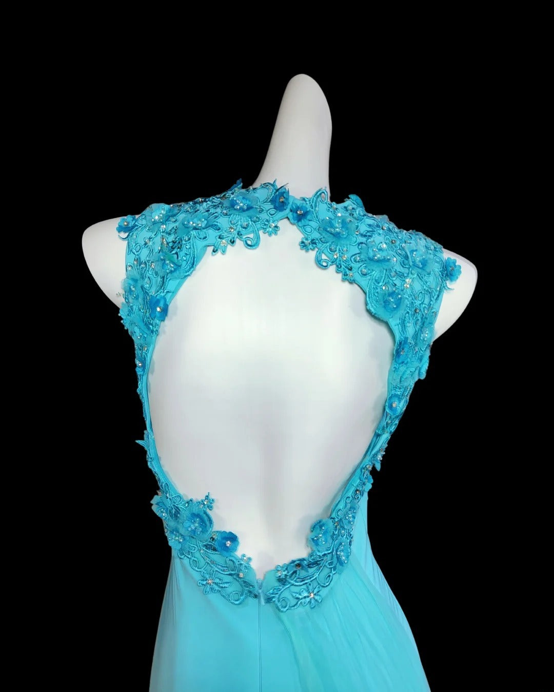 Elegantes, ärmelloses, langes Meerjungfrauen-Halterkleid in Blau mit offenem Rücken – perfekt für Abschlussball und Abiball (AS019)
