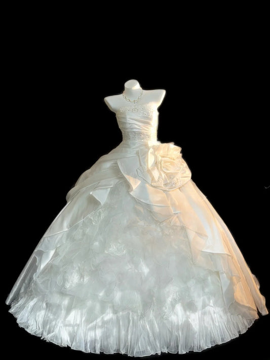 Ethereal Ball Gowns Strapless White Lace With Appliqued Lace Court Train Wedding Dresses RB3362