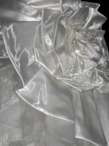 Ethereal Ball Gowns Strapless White Lace With Appliqued Lace Court Train Wedding Dresses RB3362