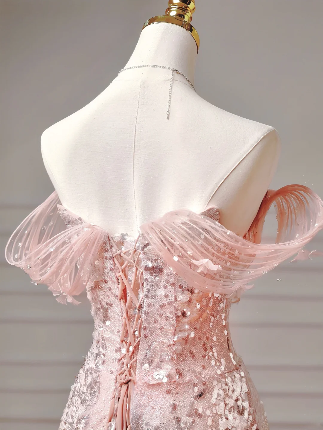 Elegantes Ballkleid, schulterfrei, rosa Pailletten, Korsett, figurbetont, inspirierend, langes, formelles Partykleid für Teenager und Mädchen (AQ021)