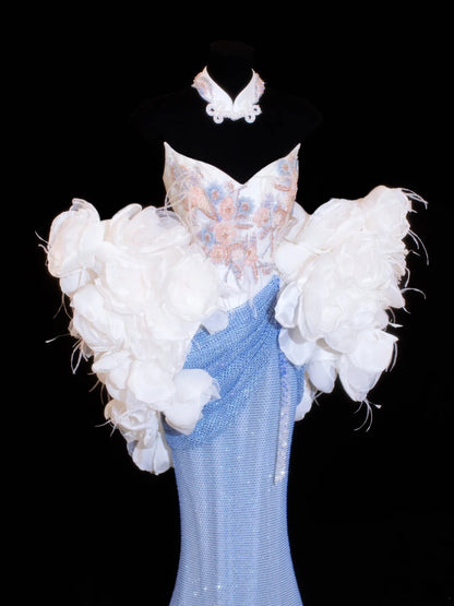Preiswertes, paillettenbesetztes, formelles Meerjungfrauenkleid im Stil der 1950er Jahre mit Herzausschnitt, Perlen und Federn – ein beeindruckendes langes Ballkleid oder Abendkleid für festliche Anlässe (SA024).