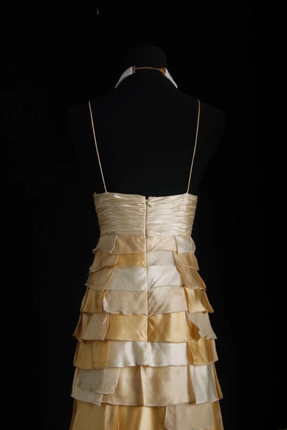 Vintage-Abendkleider im Stil der 90er Jahre, formell, A-Linie, Neckholder, goldfarben, gestuft, mit Perlenstickerei, lange Partykleider, Ballkleider AS025