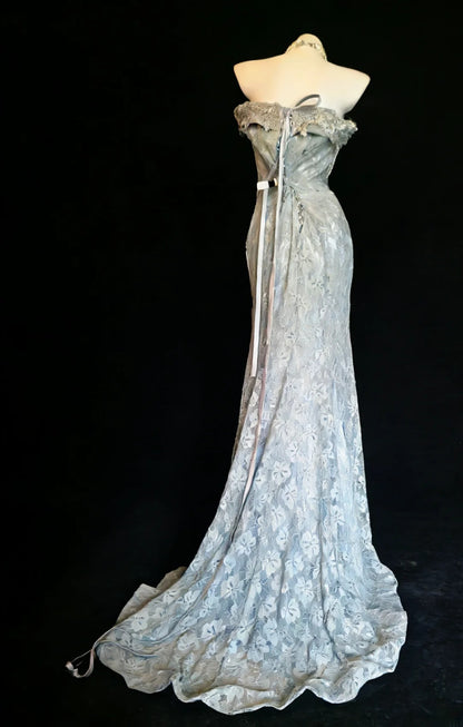 Vintage Meerjungfrauenkleid aus grauer Spitze im 90er-Jahre-Stil mit schulterfreiem Ausschnitt – langes Partykleid, Ballkleid oder Kleid zum 20. Geburtstag AS025