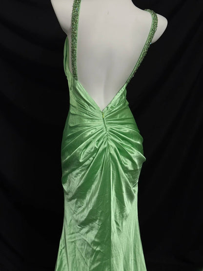 Modest Prom Dresses Mermaid V Neck Green Backless With Ruffles Satin Long Evening Formal Outfits RB3367
