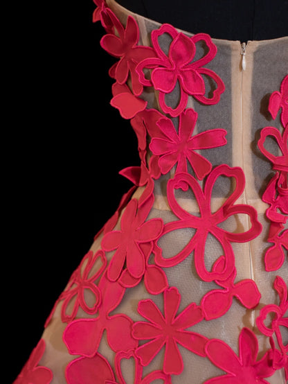Robe de bal, robe de soirée, robe de cocktail, robe de bal longue, robe de soirée élégante, décolleté cœur, dentelle rose fuchsia, style sophistiqué, SA026