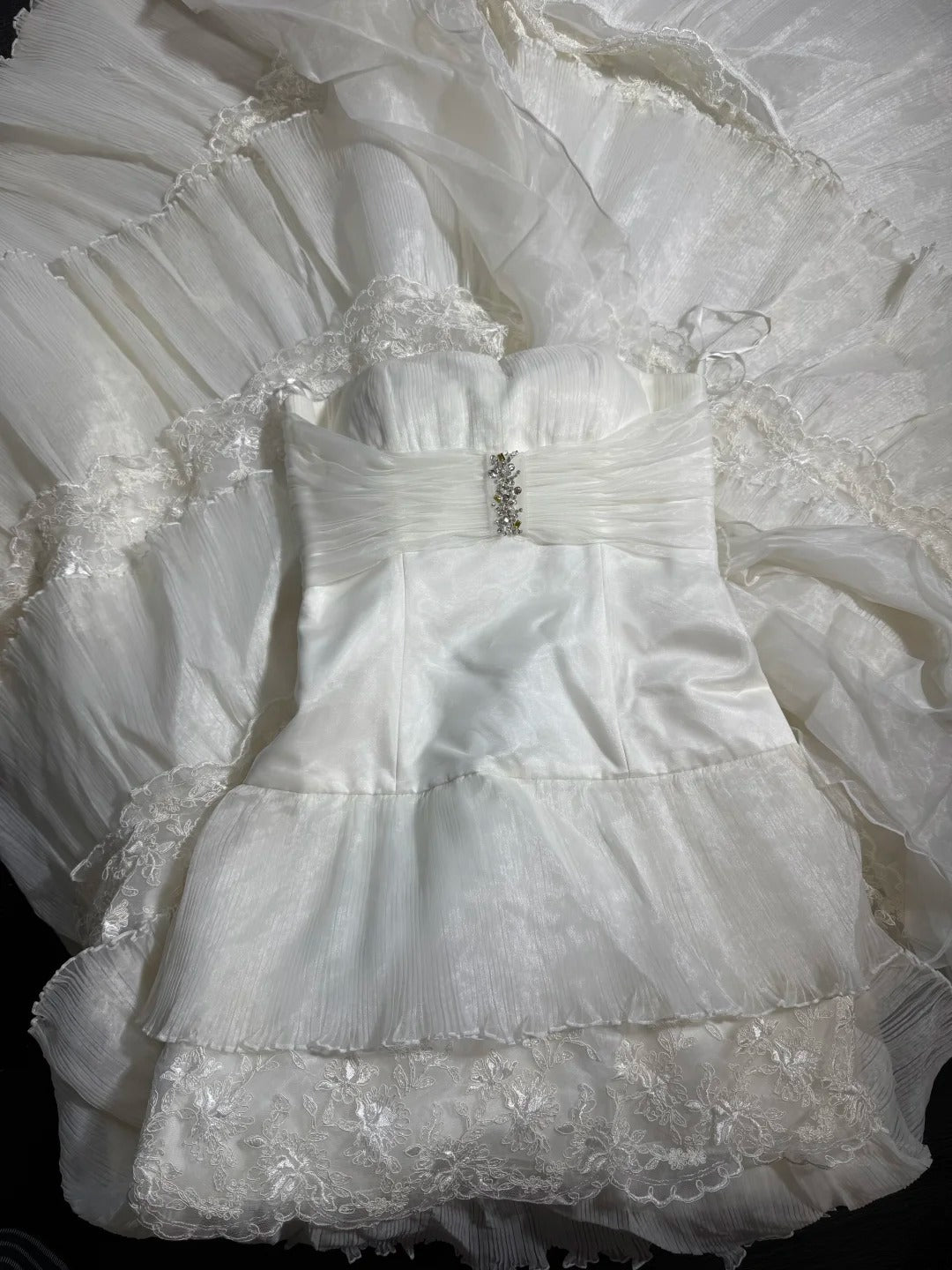 Timeless Women's A Line Strapless Sleeveless White Lace Tiered Long Vintage Fitted 1920s Wedding Dresses AS028