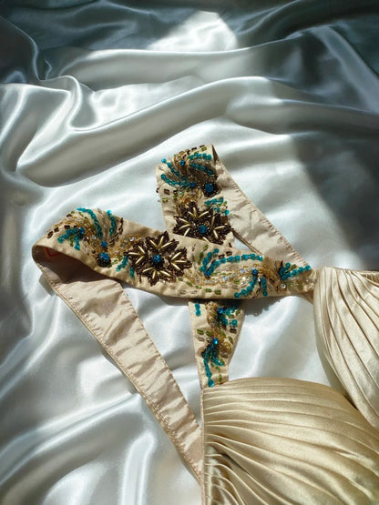 Robe de bal vintage trapèze en tulle champagne à col en V, courte, idéale pour un 16e anniversaire, un bal de promo ou une soirée cocktail (AS029)