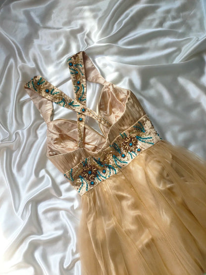 Robe de bal vintage trapèze en tulle champagne à col en V, courte, idéale pour un 16e anniversaire, un bal de promo ou une soirée cocktail (AS029)