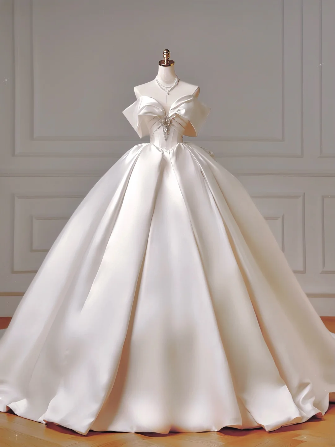 Princess Long Wedding Gowns Ball Gown Off The Shoulder Satin For Bride With Short Sleeves Bridal Dresses AQ030